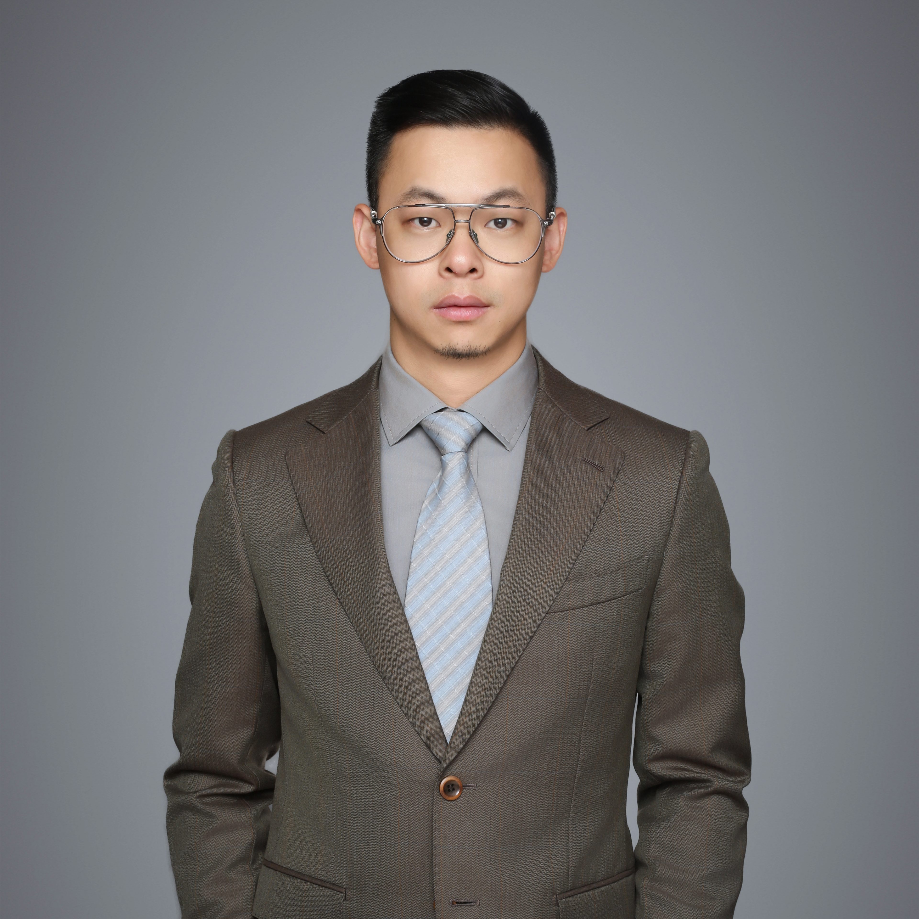 李泽钦